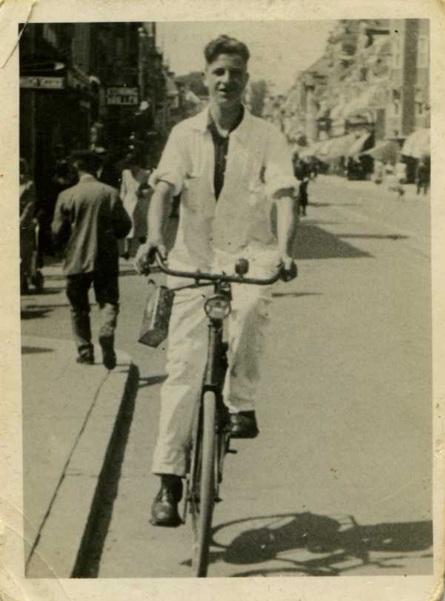 Sjoerd Dam op de fiets